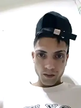 Snapshot of CubanoxxxSex chatting on February 25, 2026, 3:05 am CubanoxxxSex online show from February 25, 2026, 3:05 am