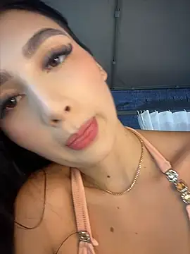 Snapshot of BadLilAngelXXX chatting on April 21, 2026, 1:17 pm BadLilAngelXXX online show from April 21, 2026, 1:17 pm