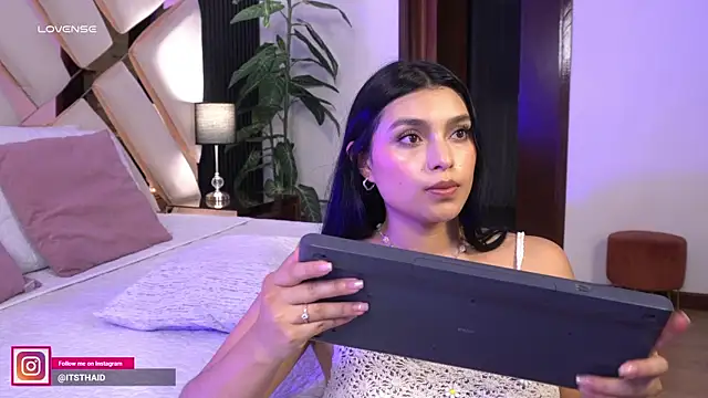 Snapshot of missthailand_ chatting on May 11, 2026, 11:13 pm missthailand online show from May 11, 2026, 11:13 pm