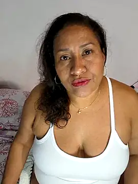 Snapshot of Nyomi_browm chatting on May 13, 2026, 1:58 am Nyomi browm online show from May 13, 2026, 1:58 am