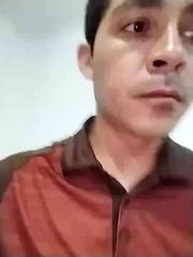 Snapshot of Santiago_vnz chatting on February 16, 2026, 11:56 pm Santiago vnz online show from February 16, 2026, 11:56 pm