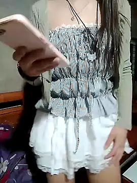 Snapshot of DoliceGirl2k chatting on April 4, 2026, 1:30 pm DoliceGirl2k online show from April 4, 2026, 1:30 pm