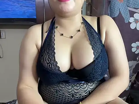 Snapshot of Hersheykaur chatting on May 31, 2026, 6:42 pm Hersheykaur online show from May 31, 2026, 6:42 pm