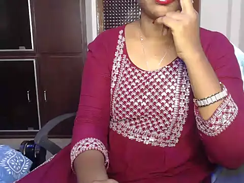 Snapshot of VixenNandhu chatting on April 18, 2026, 6:23 pm VixenNandhu online show from April 18, 2026, 6:23 pm
