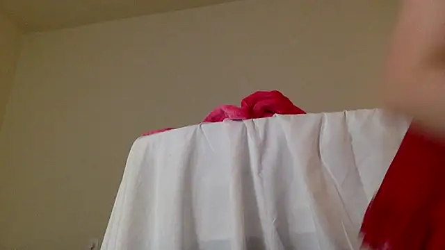 Snapshot of Marilynxo chatting on August 10, 2026, 2:48 am Marilynxo online show from August 10, 2026, 2:48 am