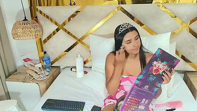 Madeline Foxxxy online show from February 24, 2026, 7:34 pm