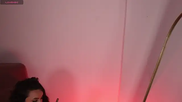 lara bombshell  online show from April 19, 2026, 2:00 am