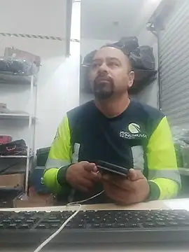 Snapshot of OMARMEX1 chatting on May 6, 2026, 1:38 pm OMARMEX1 online show from May 6, 2026, 1:38 pm