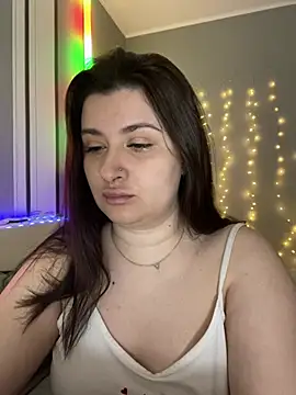 lipsi vikki online show from February 14, 2026, 4:42 am