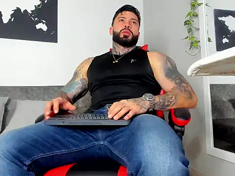 Snapshot of Alessrose chatting on February 8, 2026, 8:23 pm Alessrose online show from February 8, 2026, 8:23 pm