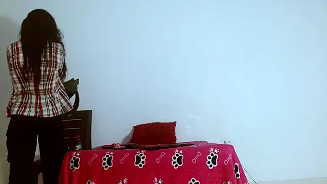 karolsweetvagi online show from April 24, 2026, 5:04 pm