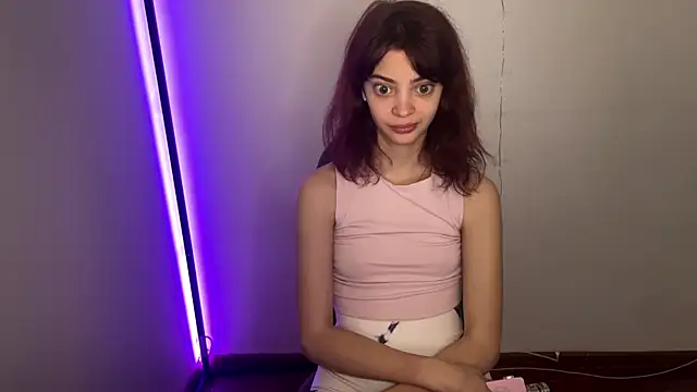 Snapshot of CassyVixen chatting on April 21, 2026, 4:01 pm CassyVixen online show from April 21, 2026, 4:01 pm