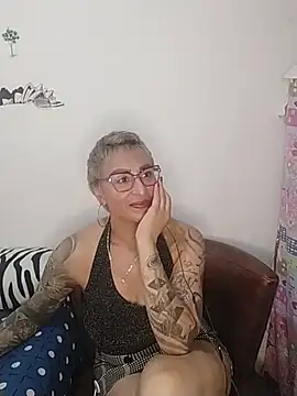 Snapshot of Charlotte_gray_ chatting on February 13, 2026, 1:18 pm Charlotte gray online show from February 13, 2026, 1:18 pm