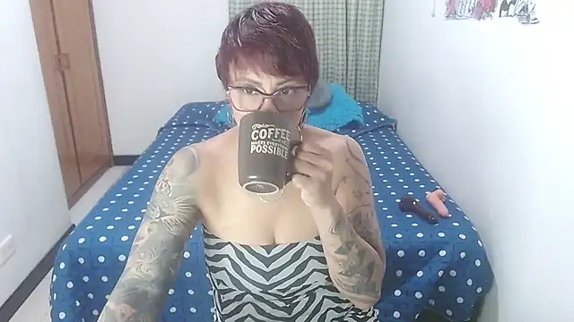 Snapshot of Charlotte_gray_ chatting on April 21, 2026, 11:07 pm Charlotte gray online show from April 21, 2026, 11:07 pm