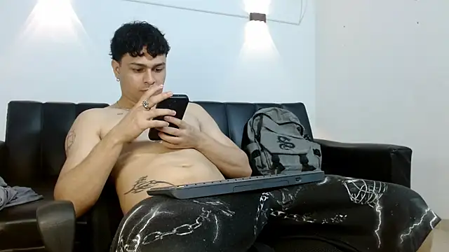 Philip Jons online show from April 22, 2026, 8:54 pm