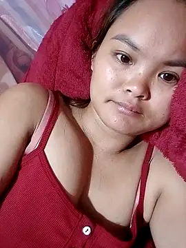 Snapshot of Luminana chatting on April 21, 2026, 11:40 pm Luminana online show from April 21, 2026, 11:40 pm