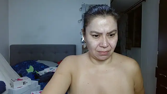 Snapshot of Karo_sexy chatting on November 30, 2025, 3:43 am Karo sexy online show from November 30, 2025, 3:43 am