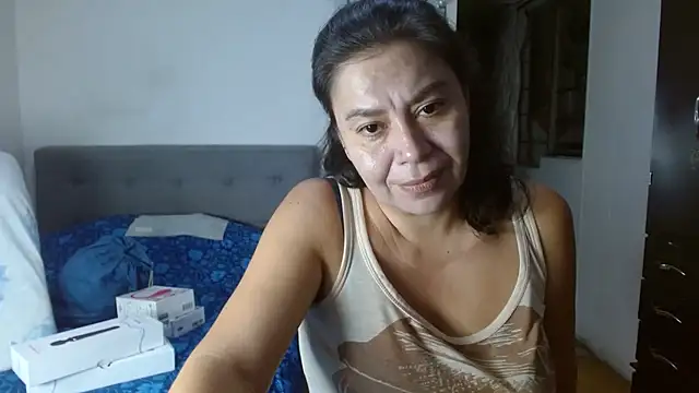 Snapshot of Karo_sexy chatting on April 18, 2026, 11:05 pm Karo sexy online show from April 18, 2026, 11:05 pm