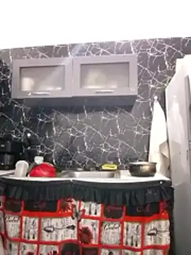 Zoe Renata online show from March 18, 2026, 8:39 am