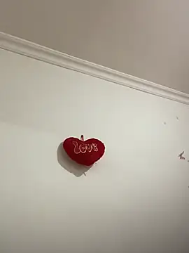 Amber Sinn online show from March 11, 2026, 7:42 pm