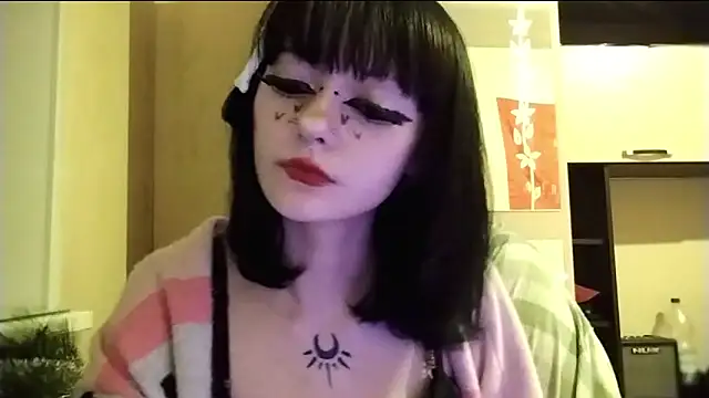 Snapshot of SmilingPatent chatting on February 6, 2026, 3:15 pm SmilingPatent online show from February 6, 2026, 3:15 pm