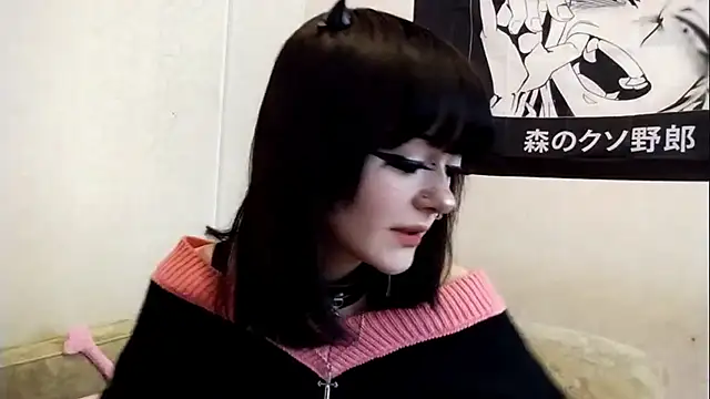 Snapshot of SmilingPatent chatting on February 24, 2026, 2:04 pm SmilingPatent online show from February 24, 2026, 2:04 pm