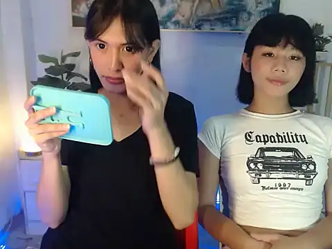 littlemikay online show from July 24, 2026, 12:25 pm