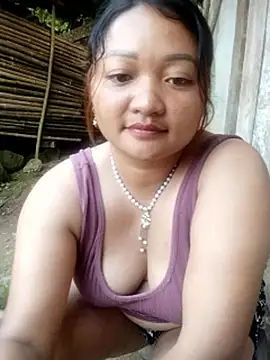 Snapshot of Maiphu246 chatting on May 16, 2026, 10:36 am Maiphu246 online show from May 16, 2026, 10:36 am