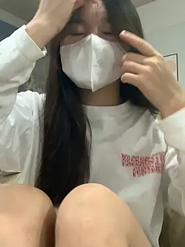 Snapshot of Rin-yiyi chatting on February 9, 2026, 2:59 am Rin-yiyi online show from February 9, 2026, 2:59 am