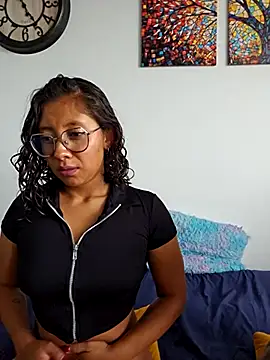 Camila Lopez1 online show from April 15, 2026, 4:25 pm