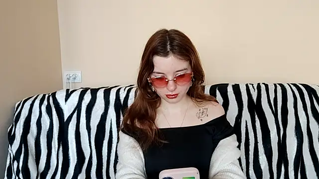 LanitaHemple online show from April 14, 2026, 11:16 am