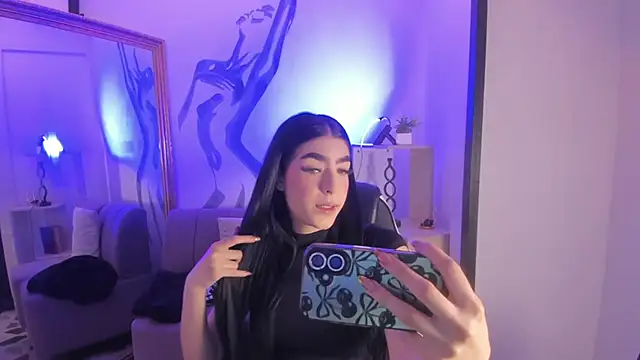 Snapshot of lorraineHunter chatting on February 10, 2026, 1:04 pm lorraineHunter online show from February 10, 2026, 1:04 pm