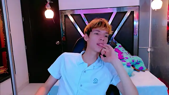 Liam Green1 online show from February 9, 2026, 11:58 am