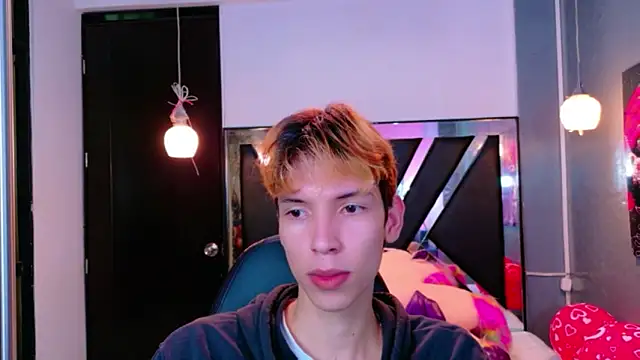 Liam Green1 online show from February 14, 2026, 12:02 pm