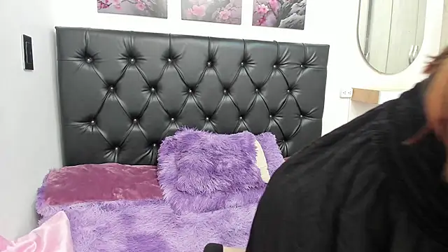 Kitty f00x online show from July 28, 2026, 3:21 pm