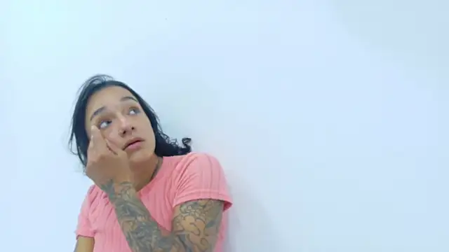 Fit valkiria online show from April 10, 2026, 8:02 pm