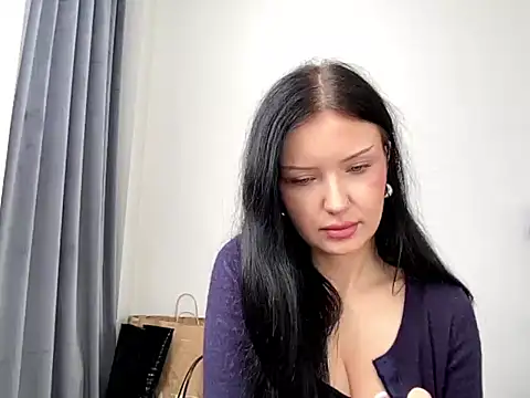 JoanGold online show from April 17, 2026, 6:16 am