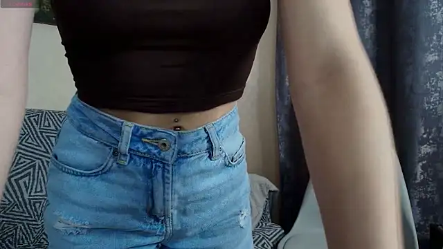 Erinn Sky online show from March 6, 2026, 6:15 pm