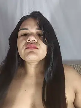 Snapshot of lumi_bellx chatting on June 6, 2026, 5:56 am lumi bellx online show from June 6, 2026, 5:56 am