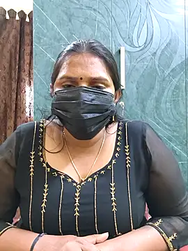 Snapshot of Tamil_uma_69 chatting on February 19, 2026, 11:06 am Tamil uma 69 online show from February 19, 2026, 11:06 am