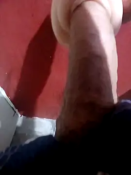 Snapshot of papi23l chatting on February 18, 2026, 8:10 am papi23l online show from February 18, 2026, 8:10 am