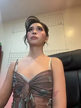 goddess athena69 online show from April 5, 2026, 6:49 pm