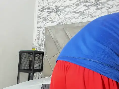 AdrianWalker online show from February 11, 2026, 4:39 am