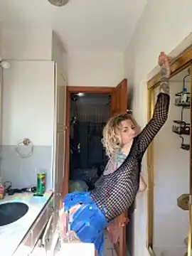 Snapshot of XXX2Freaks chatting on June 8, 2026, 1:11 pm XXX2Freaks online show from June 8, 2026, 1:11 pm
