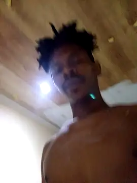 Snapshot of ZEEGOON chatting on February 16, 2026, 12:40 am ZEEGOON online show from February 16, 2026, 12:40 am