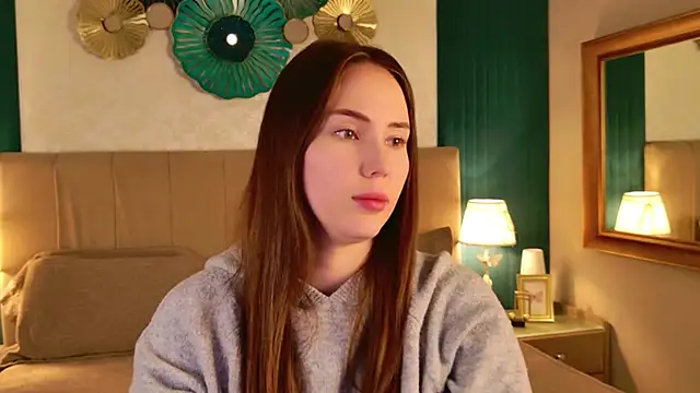 Arielle Vade online show from April 18, 2026, 5:44 am