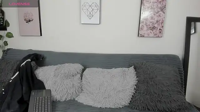 Alexaalove 1 online show from March 5, 2026, 12:45 pm