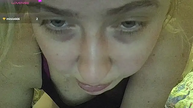 Snapshot of CurvyWild_Lady30 chatting on February 18, 2026, 7:43 pm CurvyWild Lady30 online show from February 18, 2026, 7:43 pm