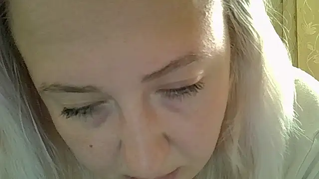 Snapshot of CurvyWild_Lady30 chatting on June 10, 2026, 11:31 am CurvyWild Lady30 online show from June 10, 2026, 11:31 am