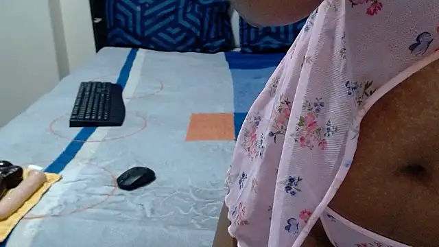 VeronaDimexx online show from March 16, 2026, 9:52 pm